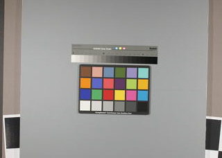 Colorchecker with Stepchart in neutral gray environment